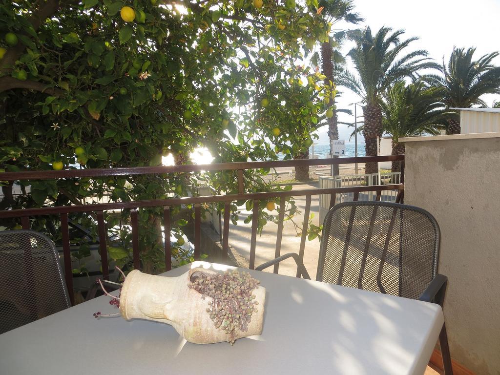 Apartment Sea&Sun Trogir Pokoj fotografie